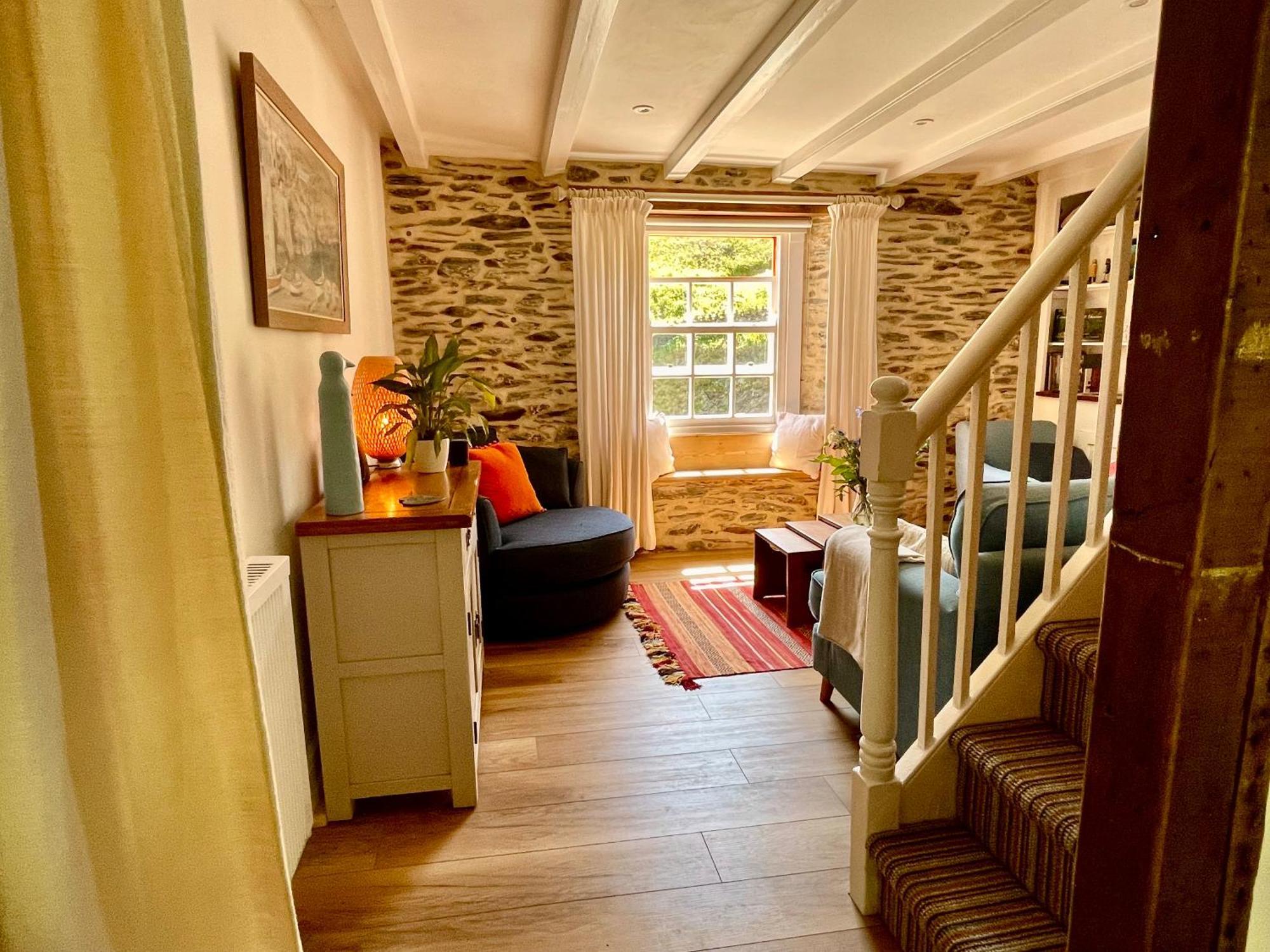 Unique Retreat - 2 Bedroom Cliff Top Cottage With Large Terrace Portloe Exterior photo